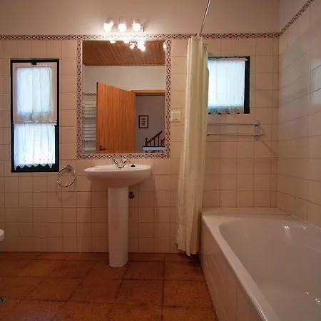 Country house Quinta Colmeias Santo Antonio da Serra